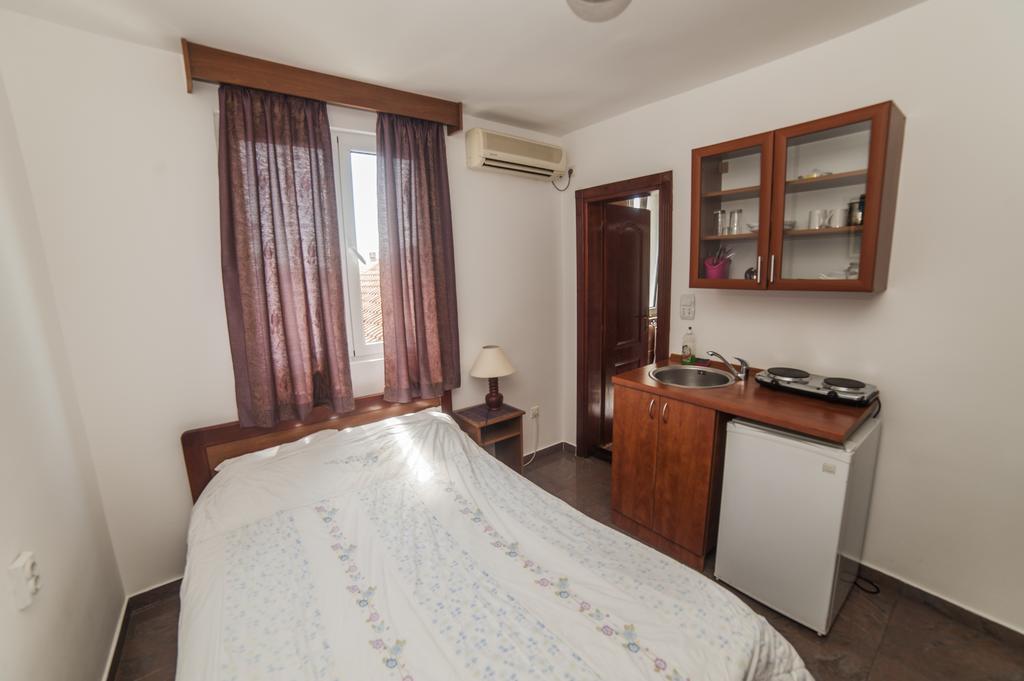 Mijovic Apartments Budva Kamer foto