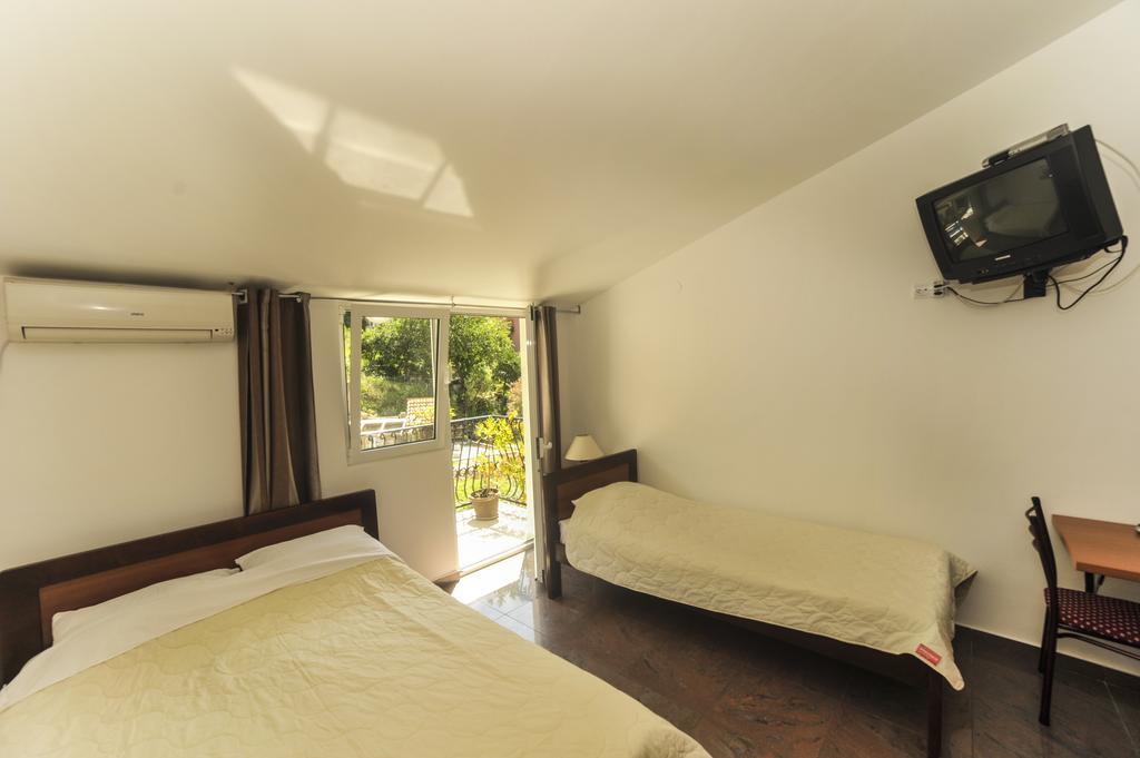 Mijovic Apartments Budva Kamer foto